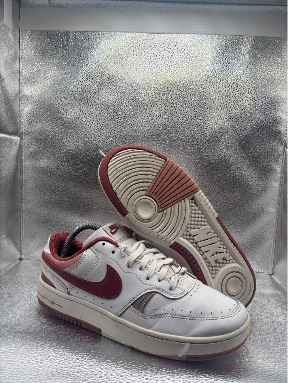 Nike gamma force casual sneaker desert berry